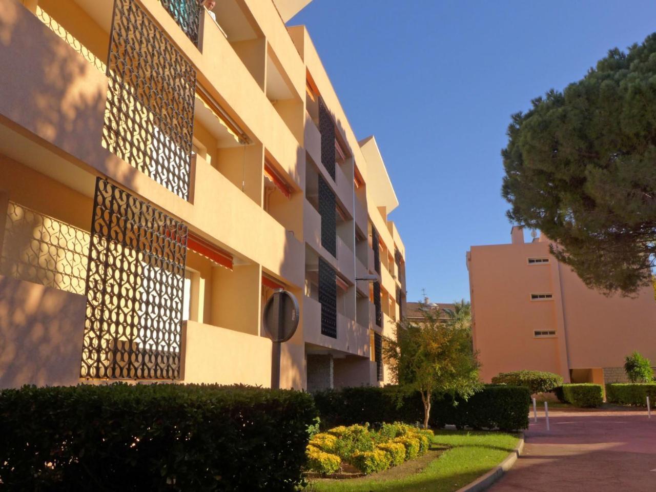 לה לק Apartment Les Vignes By Interhome מראה חיצוני תמונה